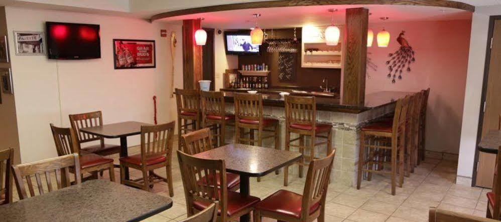 Boarders Inn Fayette Exterior foto